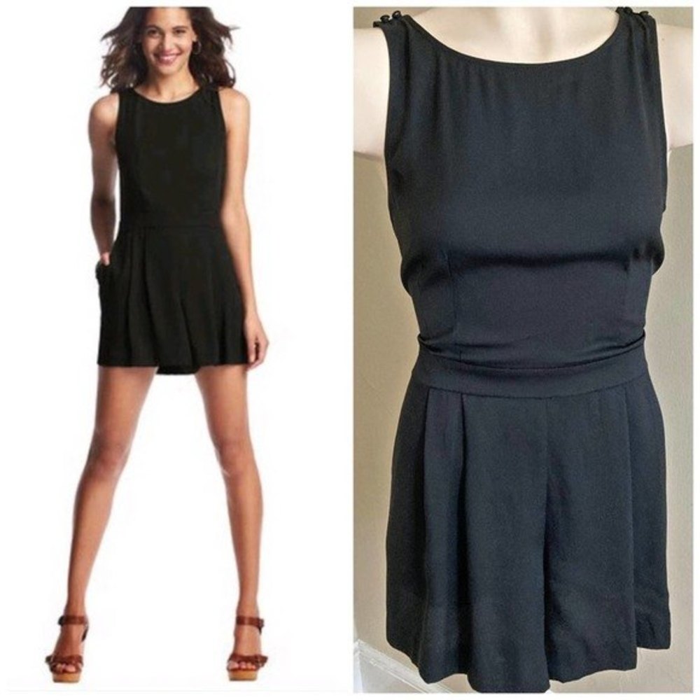 SALE ANN TAYLOR Loft black classic chic sleeveless shorts romper